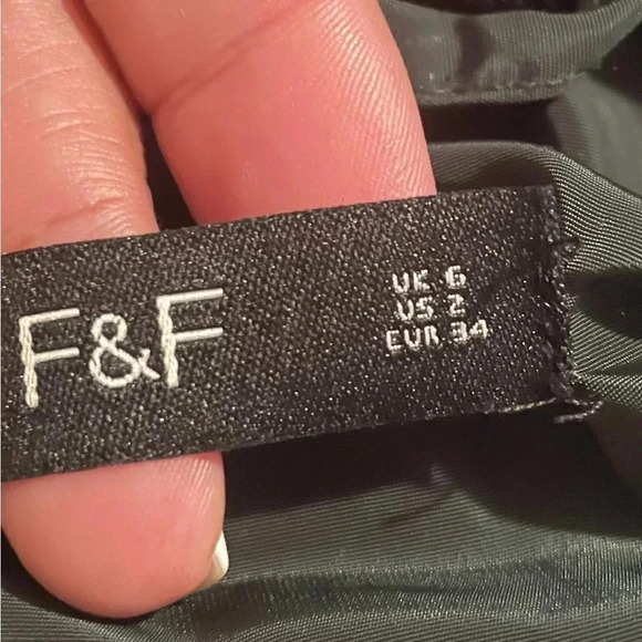 F & F women’s puffer jacket with detachable hood - Picture 16 of 16